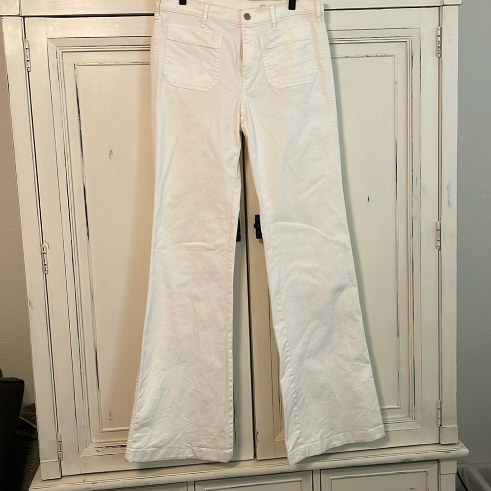 Gap size 30 tall front pocket white jeans
